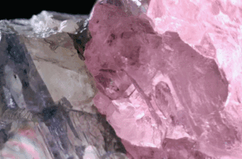 Geologists Stunned By Massive Two-Toned Diamond Pulled From Botswana Mine 14 temp 5dc38ea1 f983 42bc a92d 30c8908e7ff0