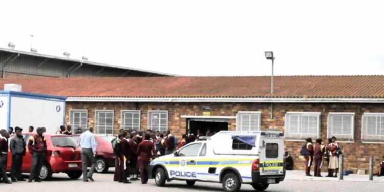 Grade 9 learner stabbed at Boksburg High School after group of boys jumped into the school 10 temp fbb7bbb6 c901 4508 85c9 bf5c92eb7f70