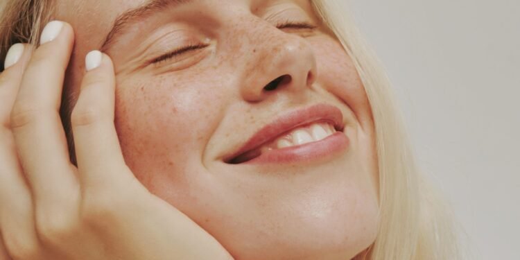 Should You Invest in a High-Frequency Acne Wand? 10 temp 04547212 2728 442f 85f4 ab76048c38a1