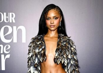 Braless Tyla adds mussel to Women of the Year award 11 temp 1e58438d 4392 47a9 95ba 006888266bd2