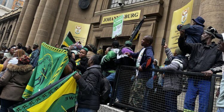 Johannesburg vs informal traders: High court case postponed to Monday 10 temp 3e294c59 7f88 4435 99ce 80c96990efff